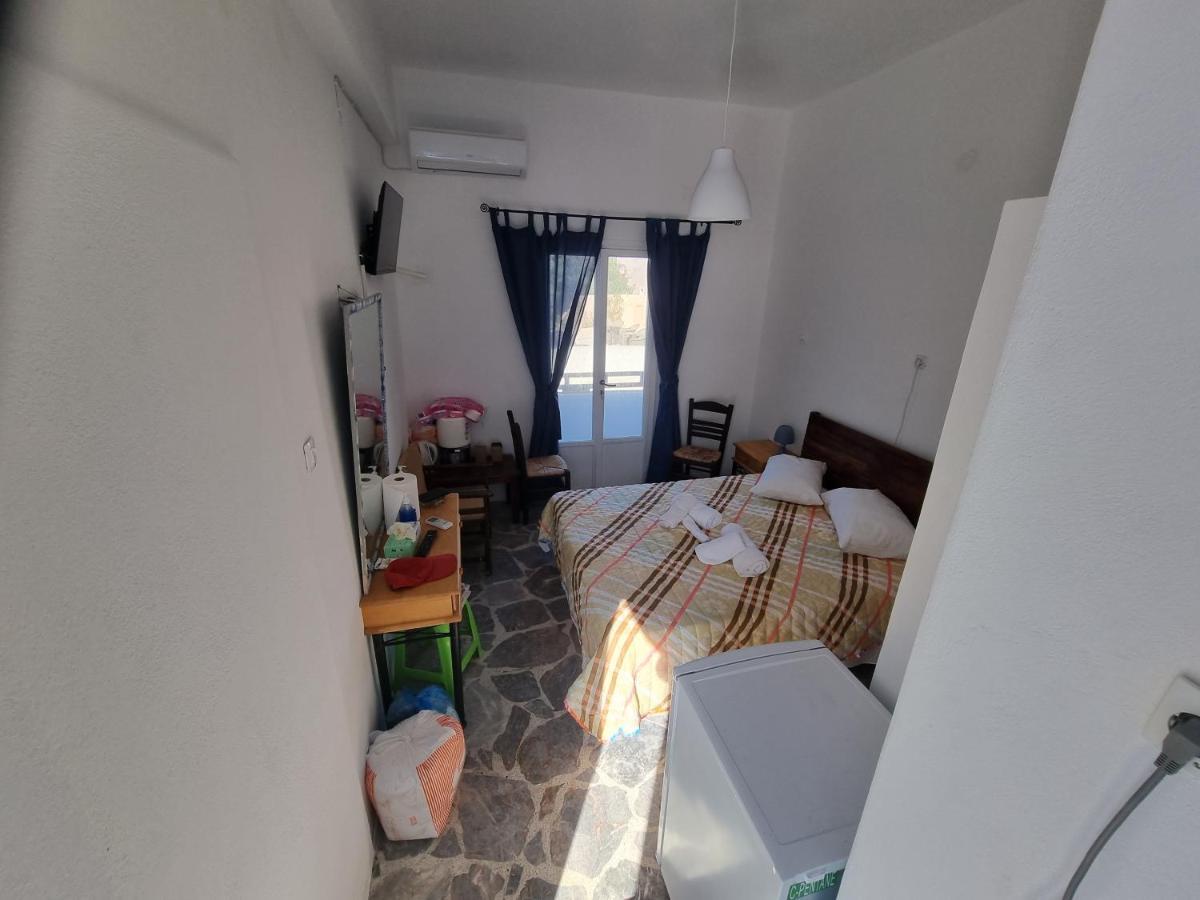 Santorini Pleasure Studios Fira  Eksteriør billede