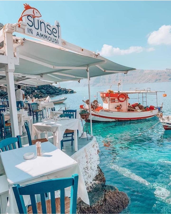 Santorini Pleasure Studios Fira  Eksteriør billede