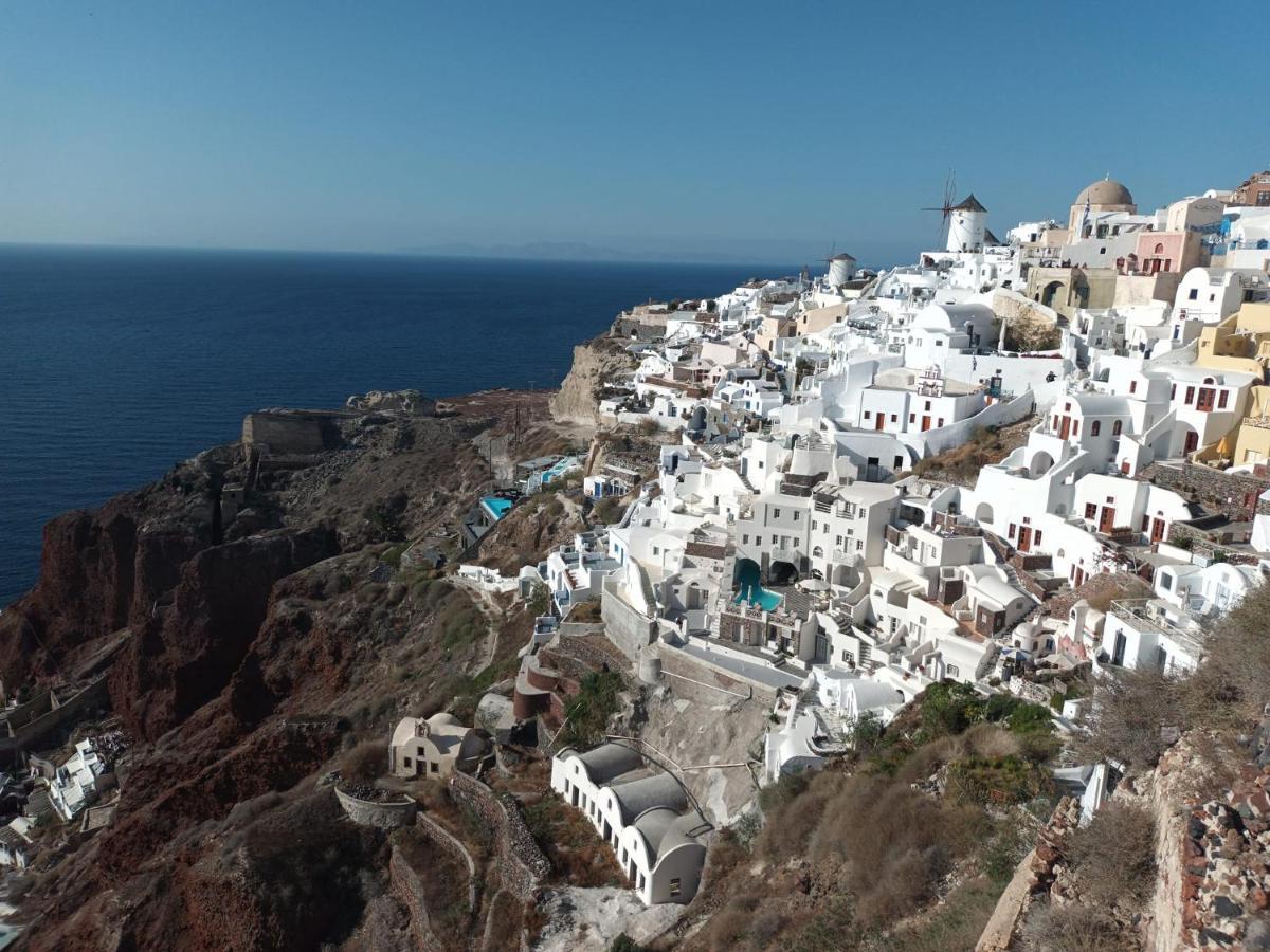Santorini Pleasure Studios Fira  Eksteriør billede