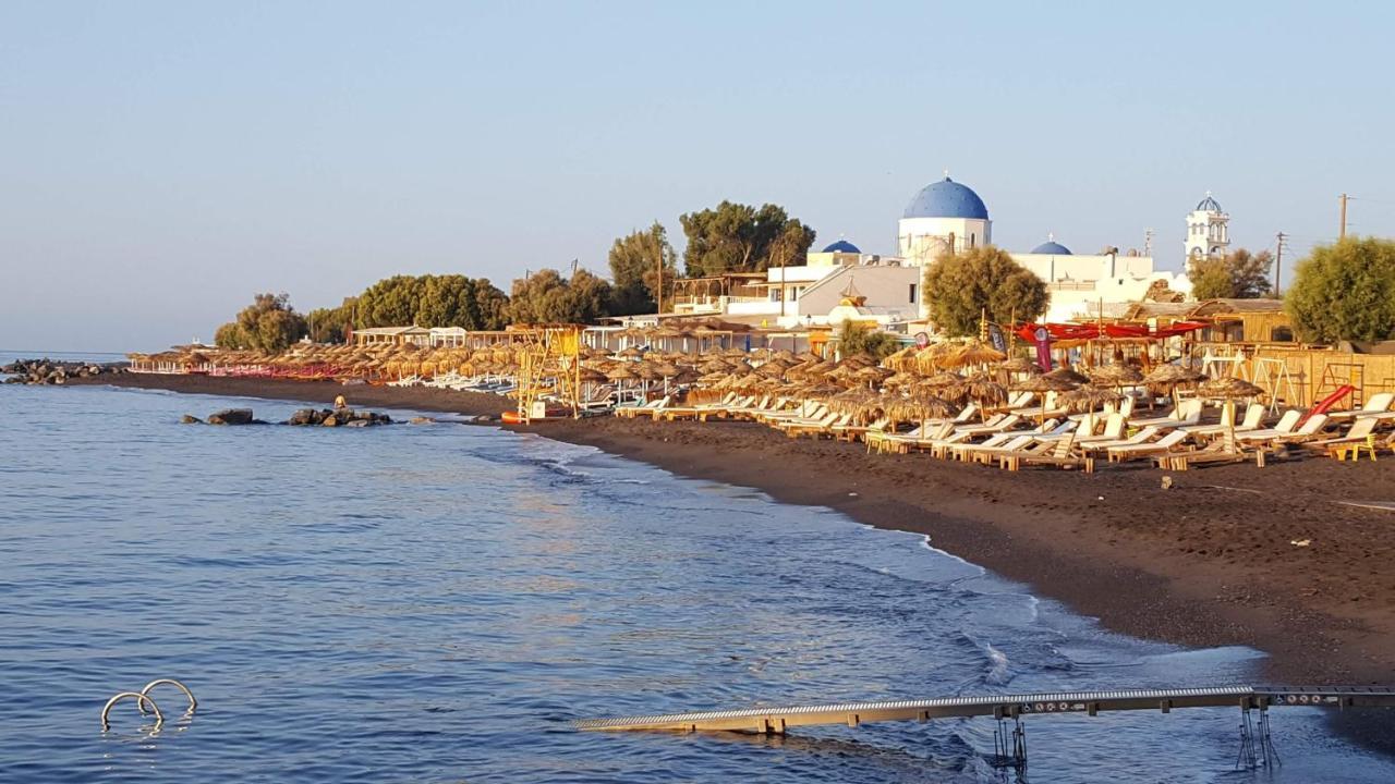 Santorini Pleasure Studios Fira  Eksteriør billede